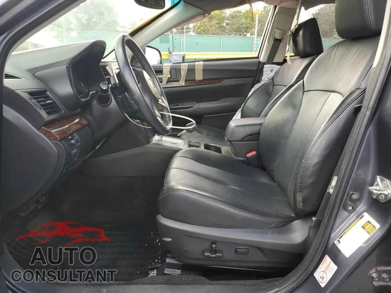 2014 SUBARU LEGACY Damaged VIN 4S3BMDL69E2028573 – exterior detail 2014 SUBARU LEGACY Damaged VIN 4S3BMDL69E2028573 – exterior detail