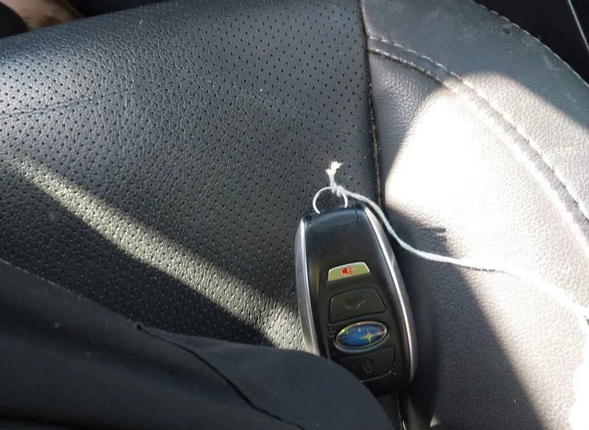 2016 SUBARU Outback Used VIN 4S4BSBNC9G3238208 – trunk area 2016 SUBARU Outback Used VIN 4S4BSBNC9G3238208 – trunk area