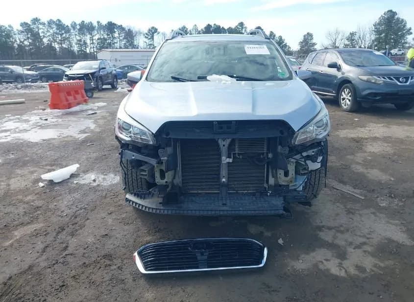 2020 SUBARU Ascent Used VIN 4S4WMAHD1L3421462 – exterior detail 2020 SUBARU Ascent Used VIN 4S4WMAHD1L3421462 – exterior detail