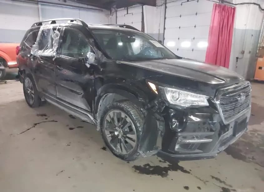 2020 SUBARU Ascent Used VIN 4S4WMAPD4L3460659 – rear exterior 2020 SUBARU Ascent Used VIN 4S4WMAPD4L3460659 – rear exterior