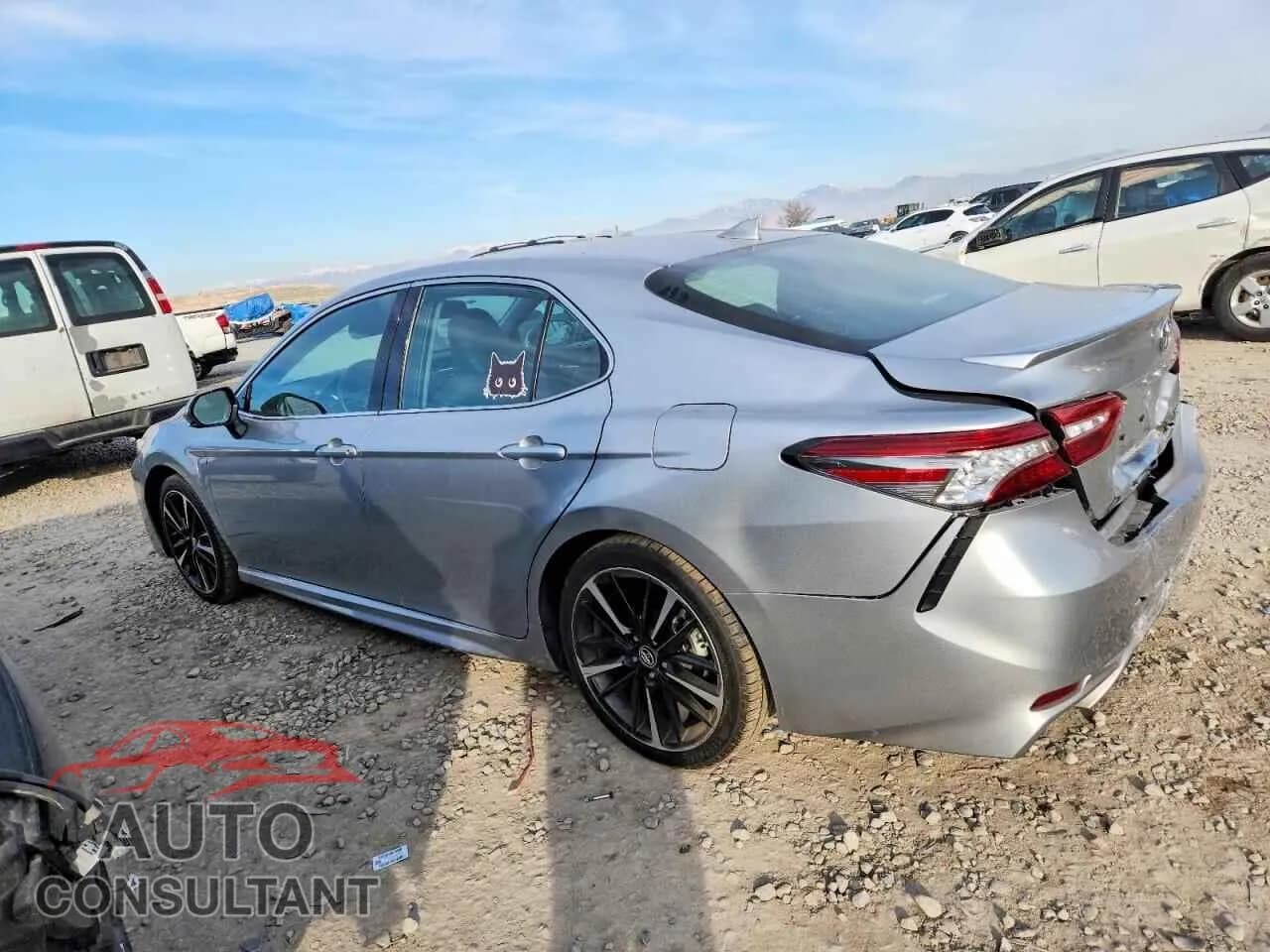 2019 TOYOTA CAMRY Damaged VIN 4T1B61HK9KU829126 – rear exterior 2019 TOYOTA CAMRY Damaged VIN 4T1B61HK9KU829126 – rear exterior