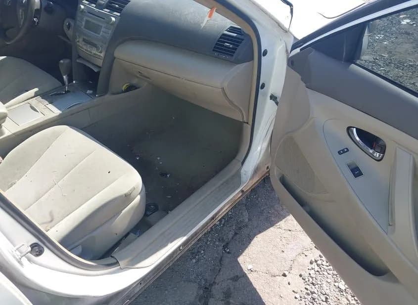2010 TOYOTA Camry Used VIN 4T1BB3EK1AU124847 – dashboard 2010 TOYOTA Camry Used VIN 4T1BB3EK1AU124847 – dashboard