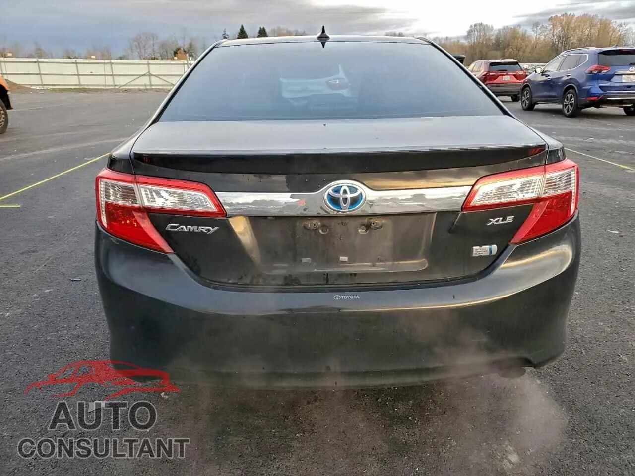 2012 TOYOTA CAMRY Damaged VIN 4T1BD1FK0CU038946 – engine bay 2012 TOYOTA CAMRY Damaged VIN 4T1BD1FK0CU038946 – engine bay