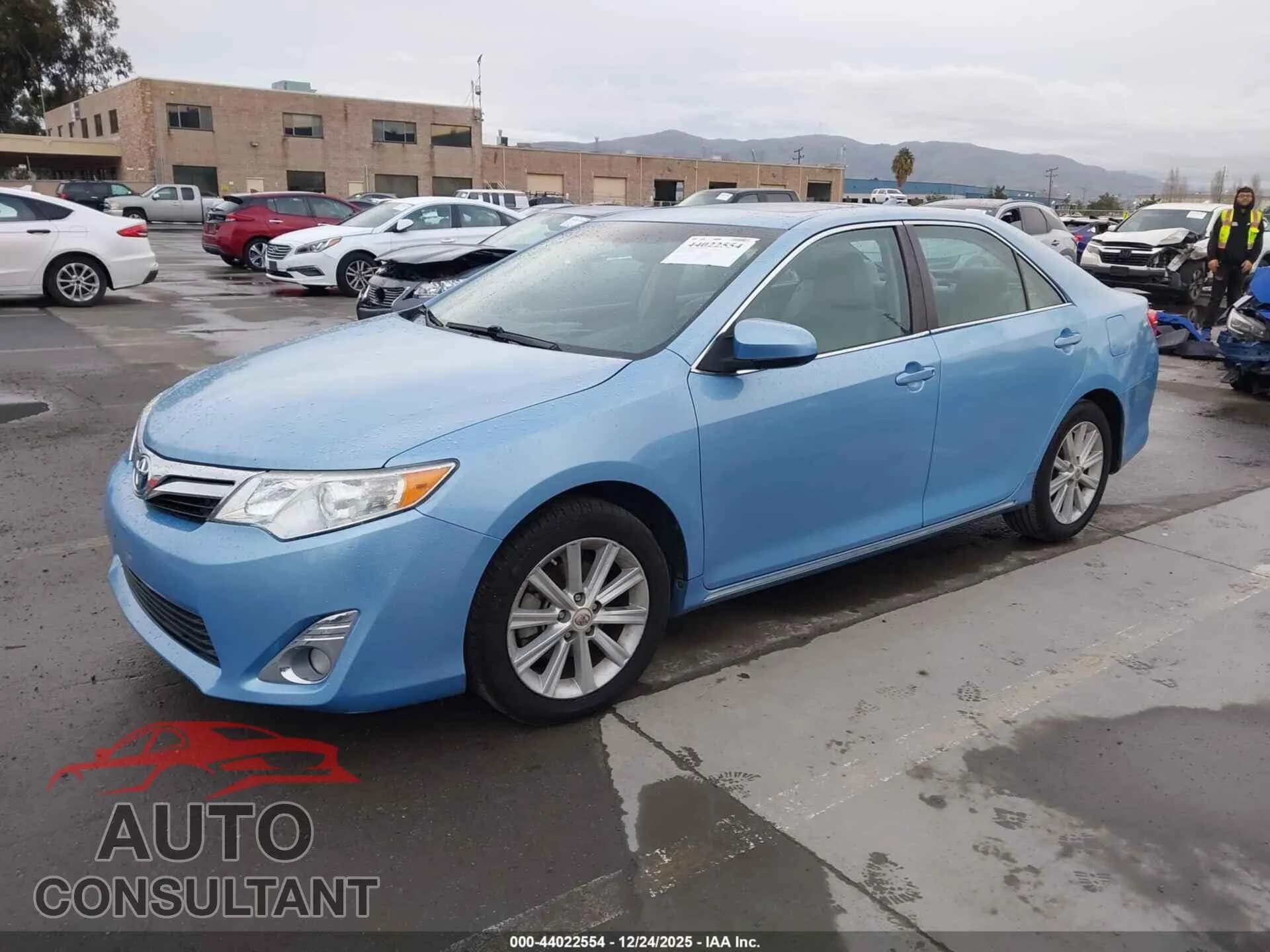 2012 TOYOTA CAMRY HYBRID Damaged VIN 4T1BD1FK1CU007205 – rear exterior 2012 TOYOTA CAMRY HYBRID Damaged VIN 4T1BD1FK1CU007205 – rear exterior