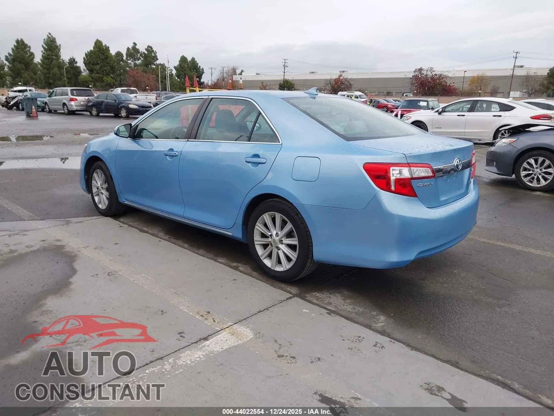 2012 TOYOTA CAMRY HYBRID Damaged VIN 4T1BD1FK1CU007205 – side profile 2012 TOYOTA CAMRY HYBRID Damaged VIN 4T1BD1FK1CU007205 – side profile