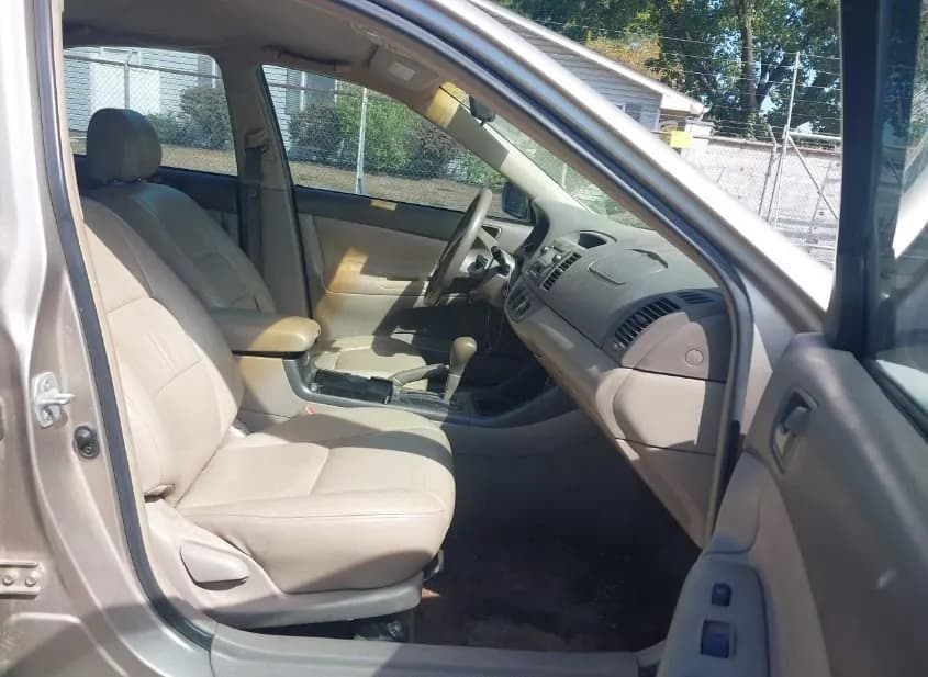 2002 TOYOTA Camry Used VIN 4T1BE32K22U545537 – side profile 2002 TOYOTA Camry Used VIN 4T1BE32K22U545537 – side profile