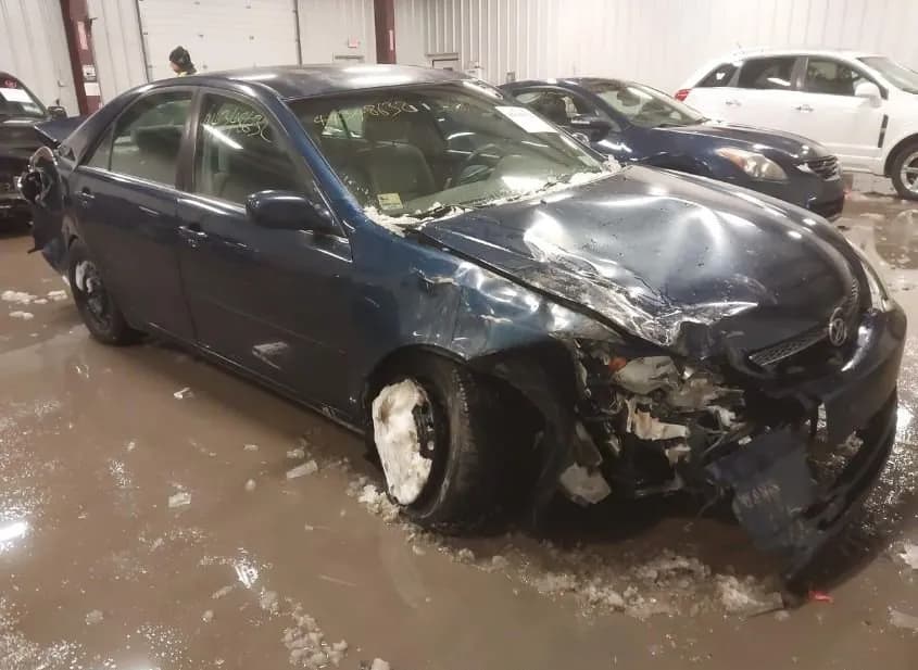 2004 TOYOTA Camry Used VIN 4T1BE32K24U349214 – side profile 2004 TOYOTA Camry Used VIN 4T1BE32K24U349214 – side profile