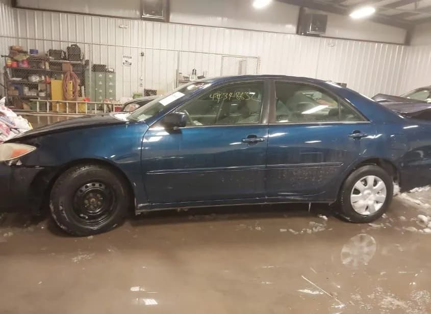 2004 TOYOTA Camry Used VIN 4T1BE32K24U349214 – dashboard 2004 TOYOTA Camry Used VIN 4T1BE32K24U349214 – dashboard