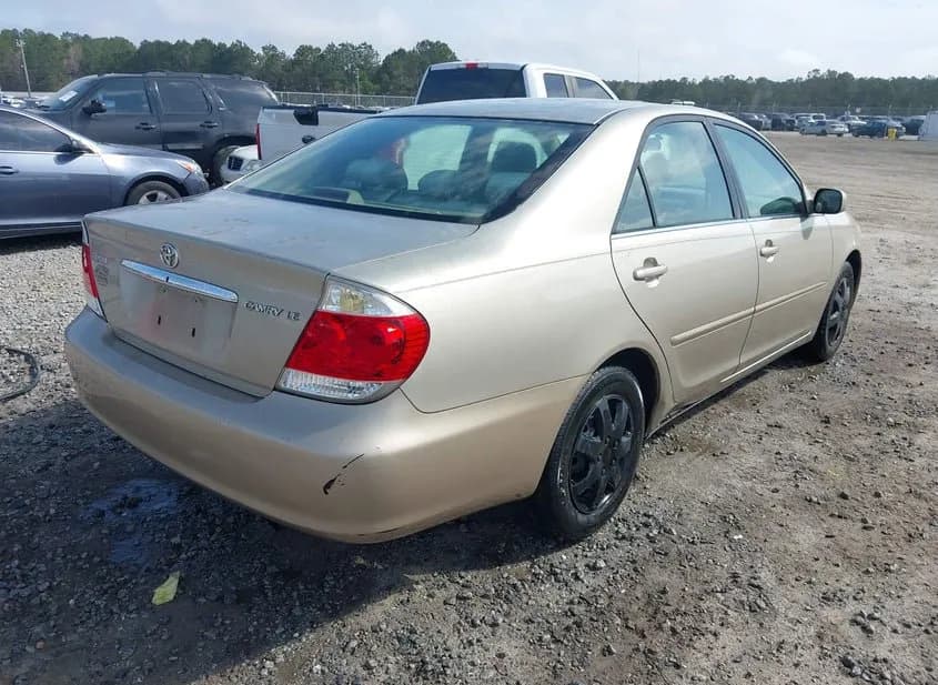 2005 TOYOTA Camry Used VIN 4T1BE32K35U060490 – front exterior 2005 TOYOTA Camry Used VIN 4T1BE32K35U060490 – front exterior