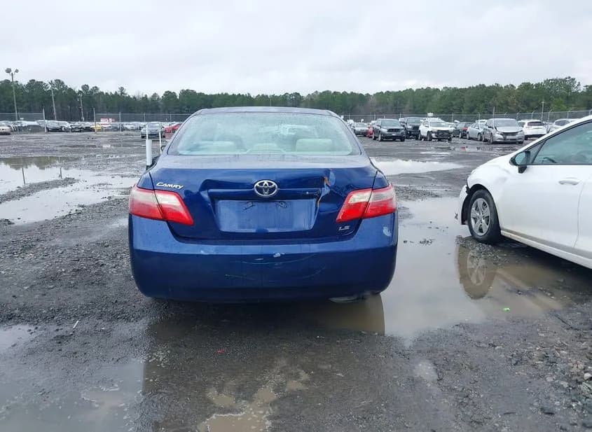 2007 TOYOTA Camry Used VIN 4T1BE46K37U090043 – trunk area 2007 TOYOTA Camry Used VIN 4T1BE46K37U090043 – trunk area