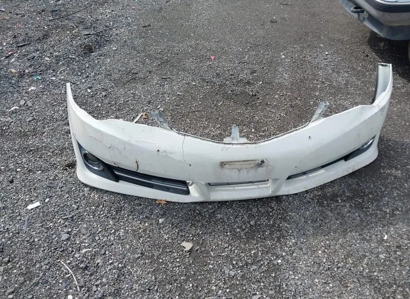 2012 TOYOTA Camry Used VIN 4T1BF1FK5CU624312 – exterior detail 2012 TOYOTA Camry Used VIN 4T1BF1FK5CU624312 – exterior detail