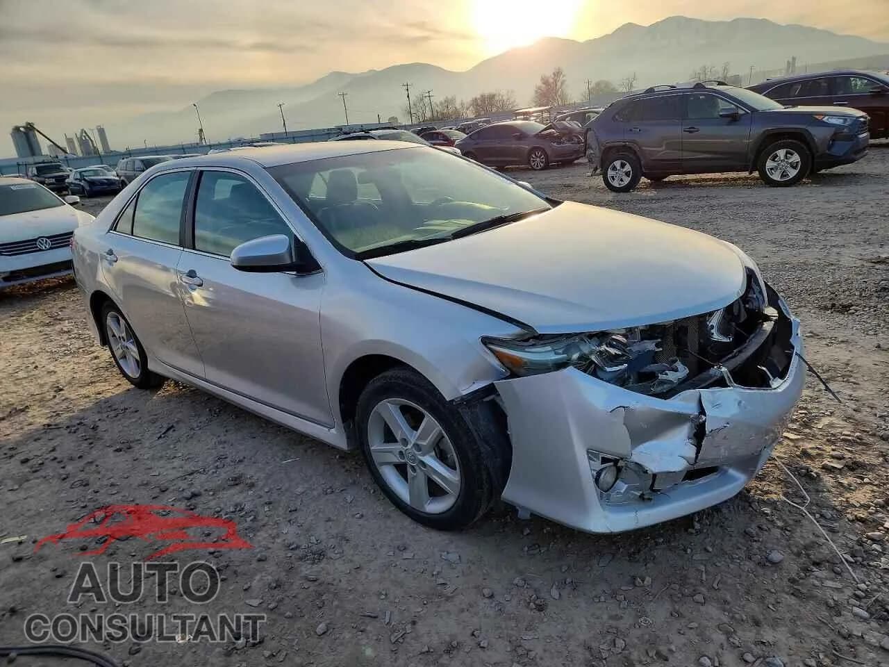 2014 TOYOTA CAMRY Damaged VIN 4T1BF1FK9EU404447 – dashboard 2014 TOYOTA CAMRY Damaged VIN 4T1BF1FK9EU404447 – dashboard