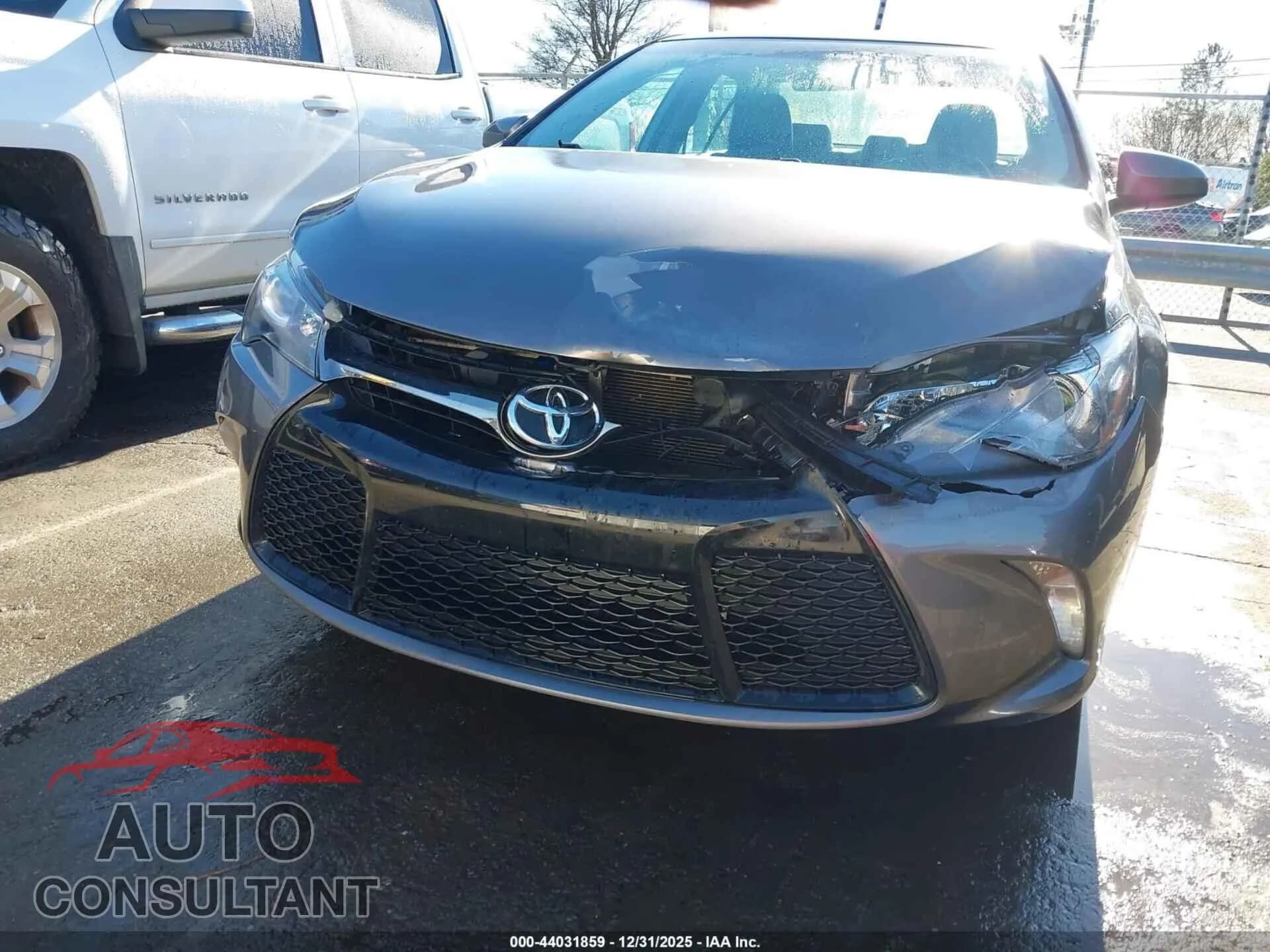 2015 TOYOTA CAMRY Damaged VIN 4T1BF1FK9FU957455 – engine bay 2015 TOYOTA CAMRY Damaged VIN 4T1BF1FK9FU957455 – engine bay