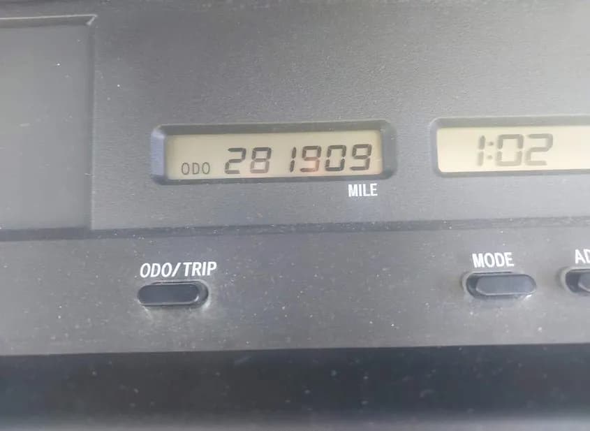 2000 TOYOTA Avalon Used VIN 4T1BF28B2YU002423 – photo 12 2000 TOYOTA Avalon Used VIN 4T1BF28B2YU002423 – photo 12