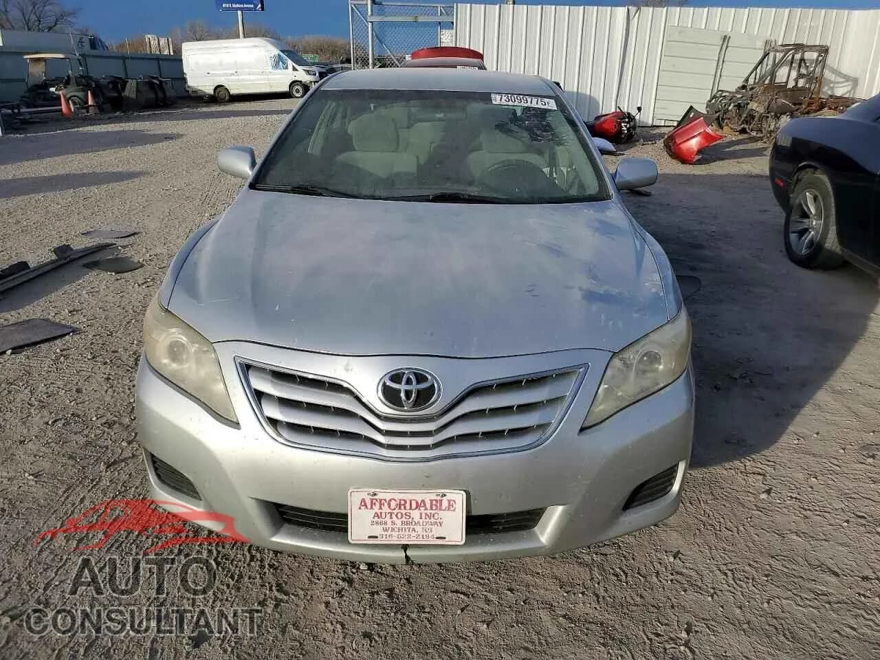 2011 TOYOTA CAMRY Damaged VIN 4T1BF3EK3BU208285 – interior seats 2011 TOYOTA CAMRY Damaged VIN 4T1BF3EK3BU208285 – interior seats