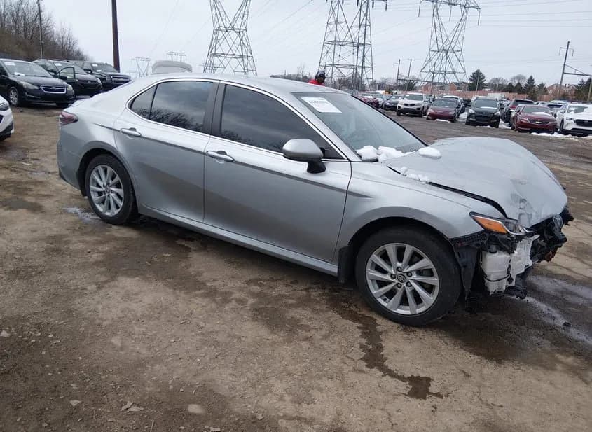 2022 TOYOTA Camry Used VIN 4T1C11AK6NU657025 – exterior detail 2022 TOYOTA Camry Used VIN 4T1C11AK6NU657025 – exterior detail