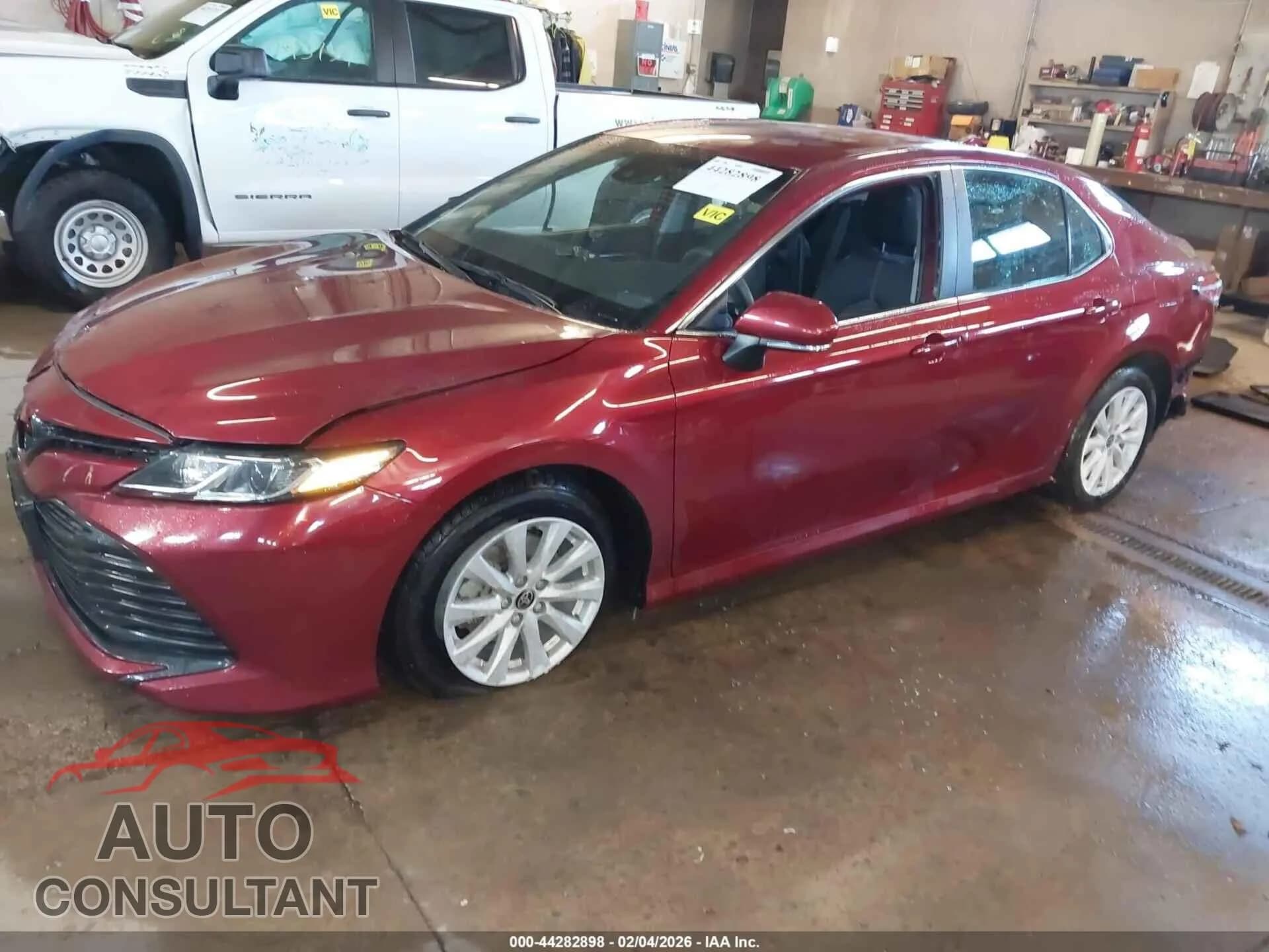 2020 TOYOTA CAMRY Used VIN 4T1C11BK6LU017456 – rear exterior 2020 TOYOTA CAMRY Used VIN 4T1C11BK6LU017456 – rear exterior