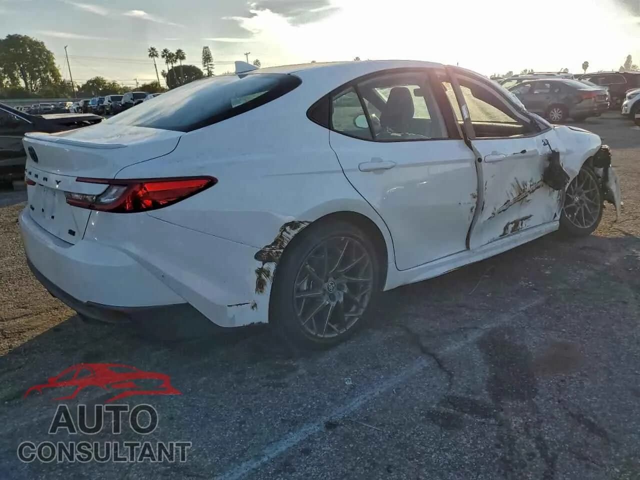 2025 TOYOTA CAMRY Damaged VIN 4T1DAACK0SU080599 – side profile 2025 TOYOTA CAMRY Damaged VIN 4T1DAACK0SU080599 – side profile