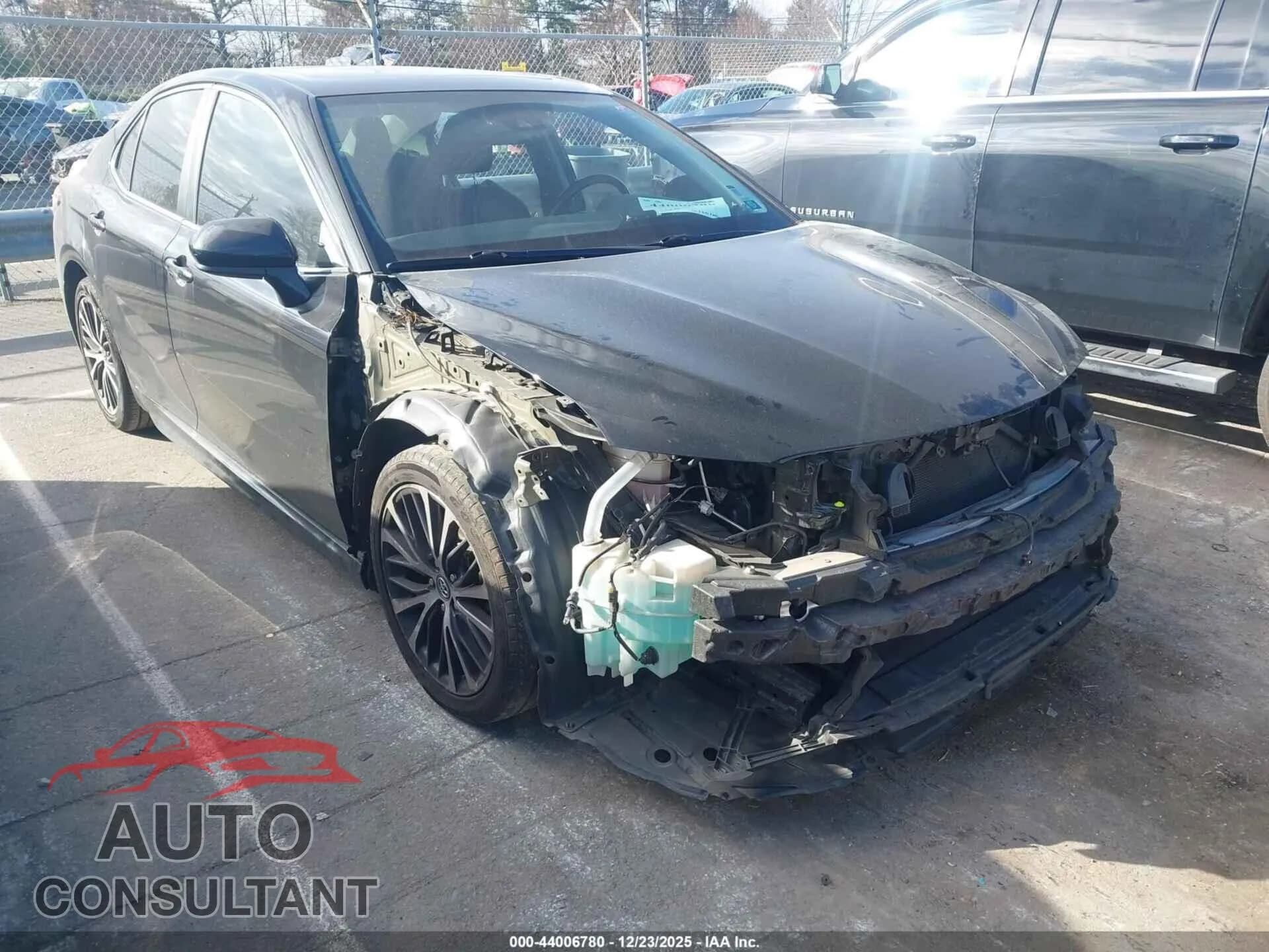 2020 TOYOTA CAMRY Damaged VIN 4T1G11AK0LU941328 – front exterior 2020 TOYOTA CAMRY Damaged VIN 4T1G11AK0LU941328 – front exterior