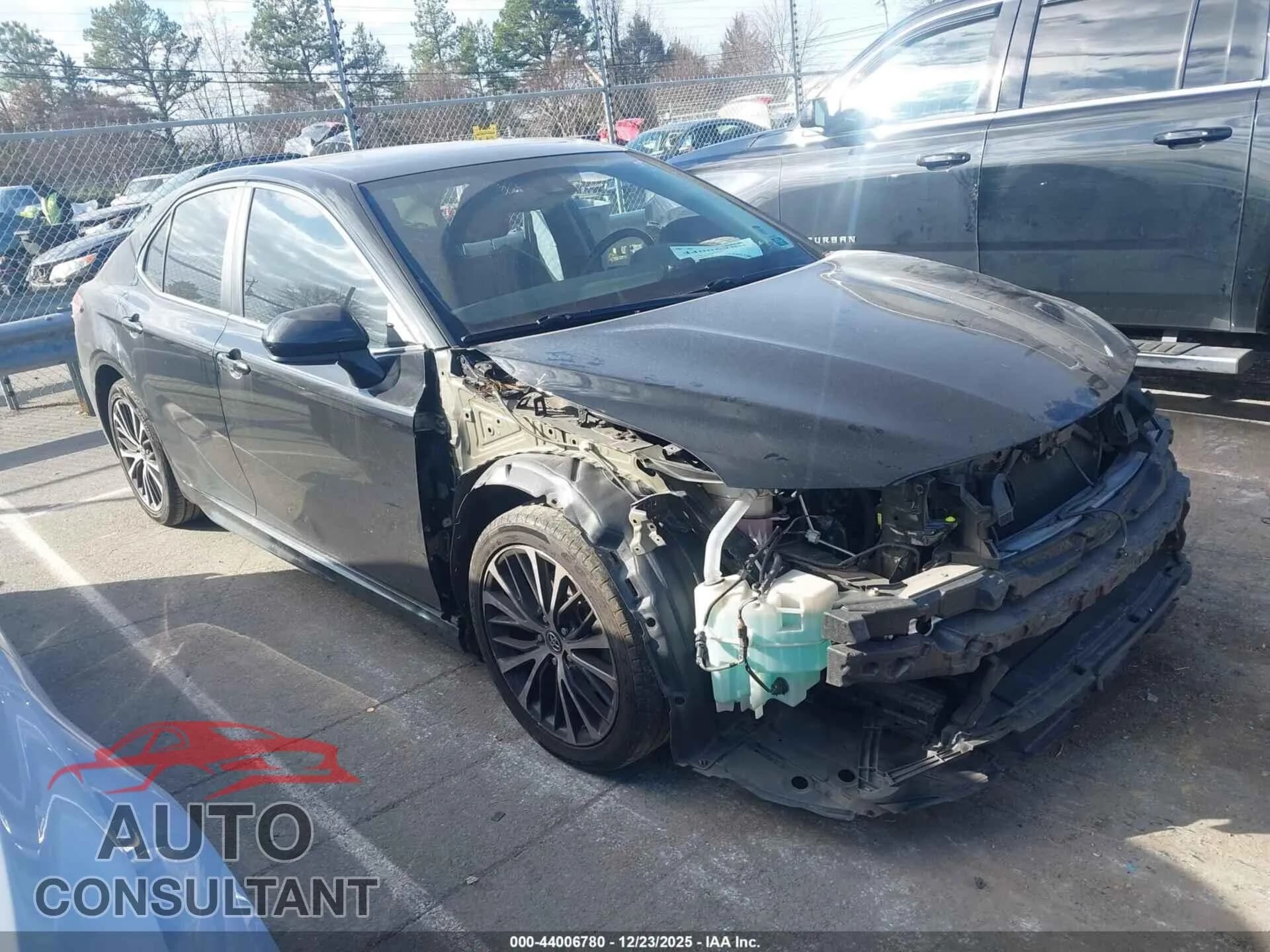 2020 TOYOTA CAMRY Damaged VIN 4T1G11AK0LU941328 – photo 13 2020 TOYOTA CAMRY Damaged VIN 4T1G11AK0LU941328 – photo 13
