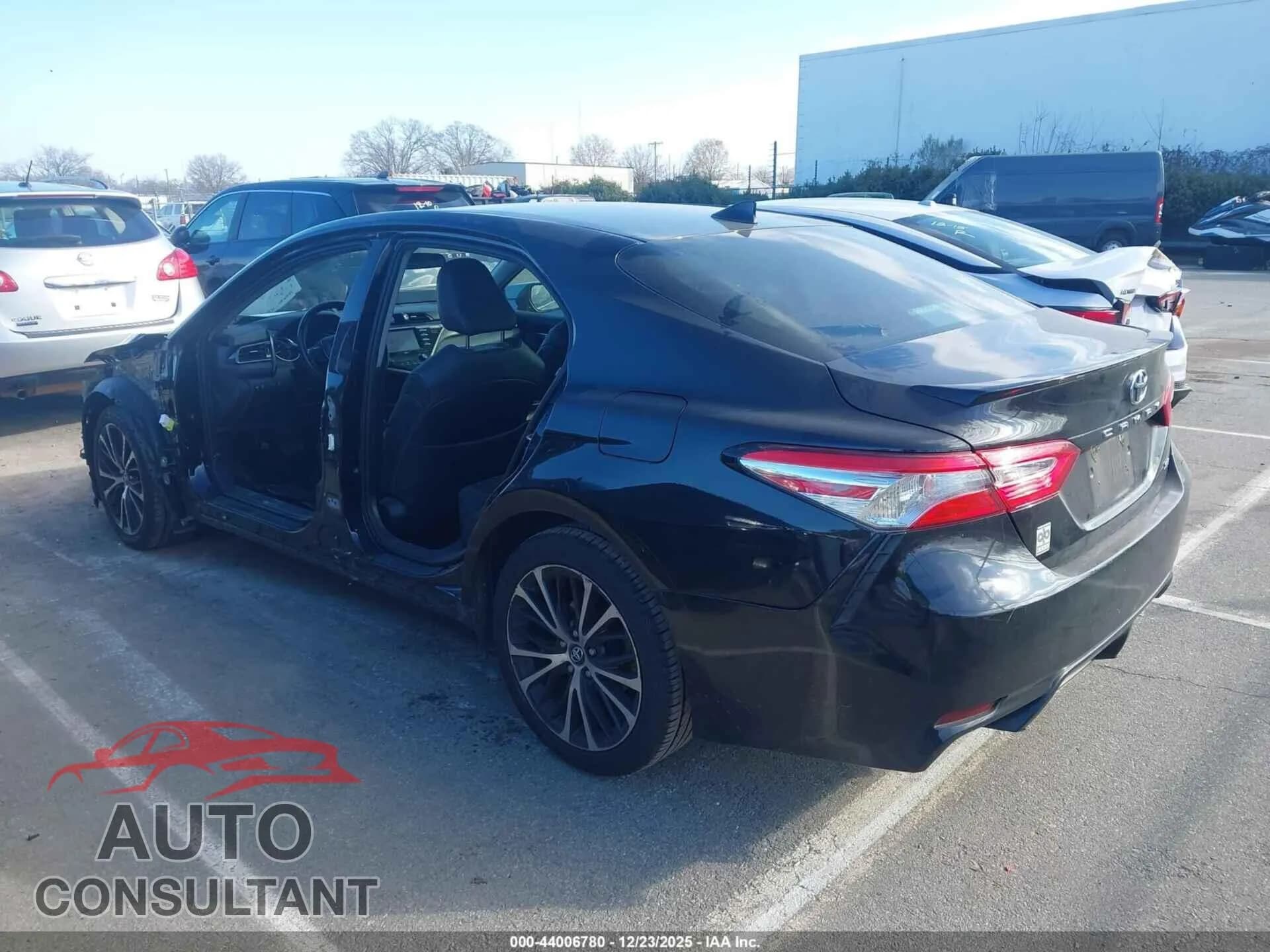 2020 TOYOTA CAMRY Damaged VIN 4T1G11AK0LU941328 – photo 14 2020 TOYOTA CAMRY Damaged VIN 4T1G11AK0LU941328 – photo 14