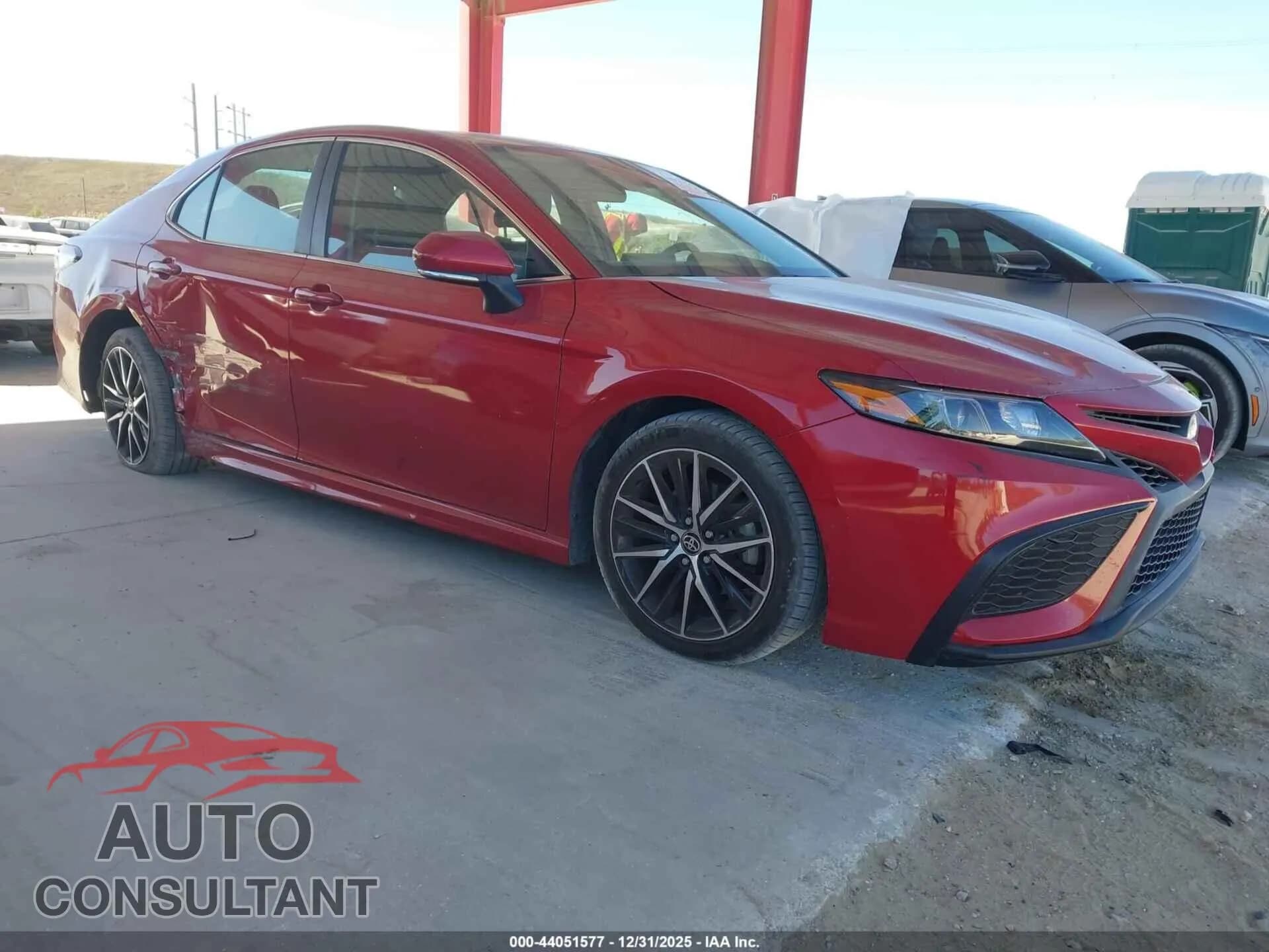 2023 TOYOTA CAMRY Damaged VIN 4T1G11AK4PU135207 – front exterior 2023 TOYOTA CAMRY Damaged VIN 4T1G11AK4PU135207 – front exterior