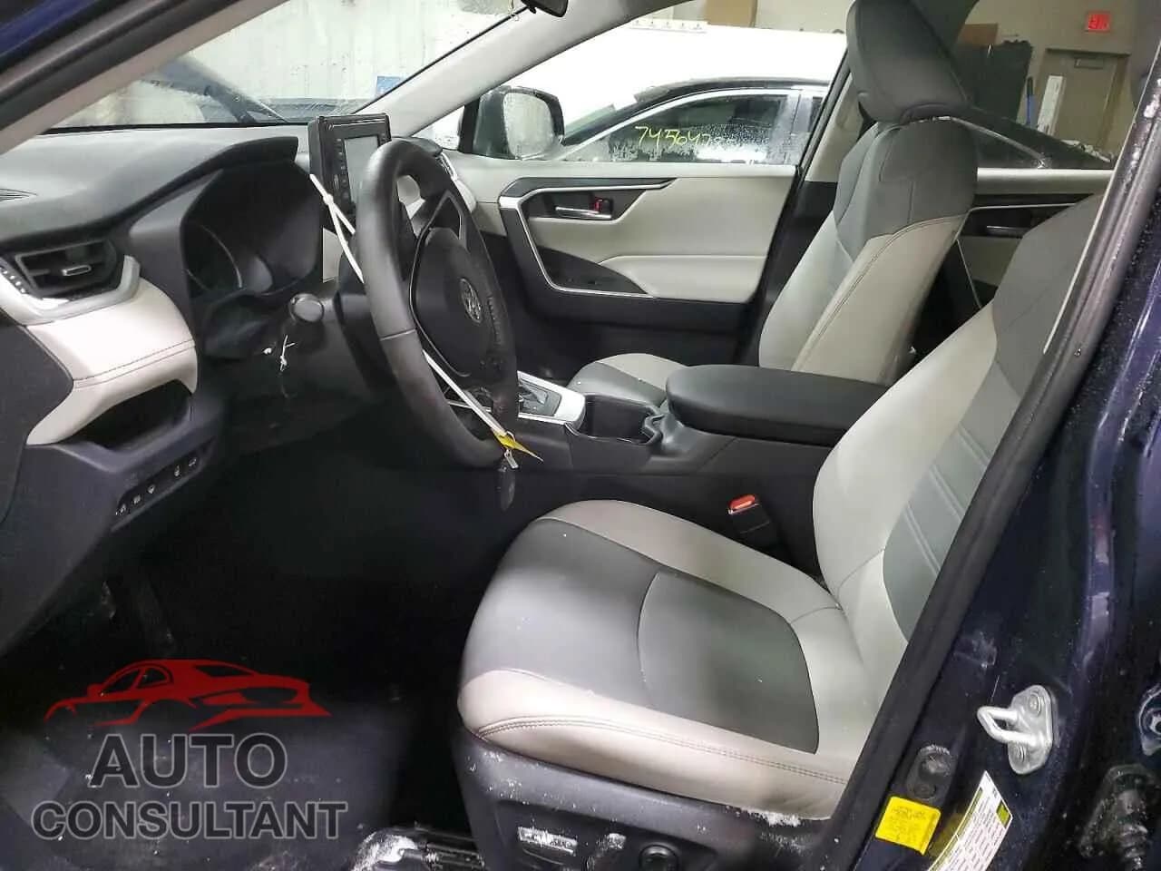 2022 TOYOTA RAV4 Damaged VIN 4T3B6RFVXNU096706 – exterior detail 2022 TOYOTA RAV4 Damaged VIN 4T3B6RFVXNU096706 – exterior detail