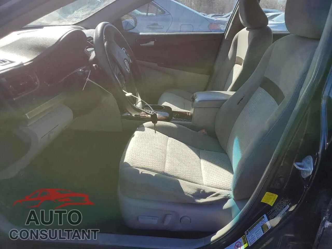 2012 TOYOTA CAMRY Used VIN 4T4BF1FK6CR160999 – exterior detail 2012 TOYOTA CAMRY Used VIN 4T4BF1FK6CR160999 – exterior detail