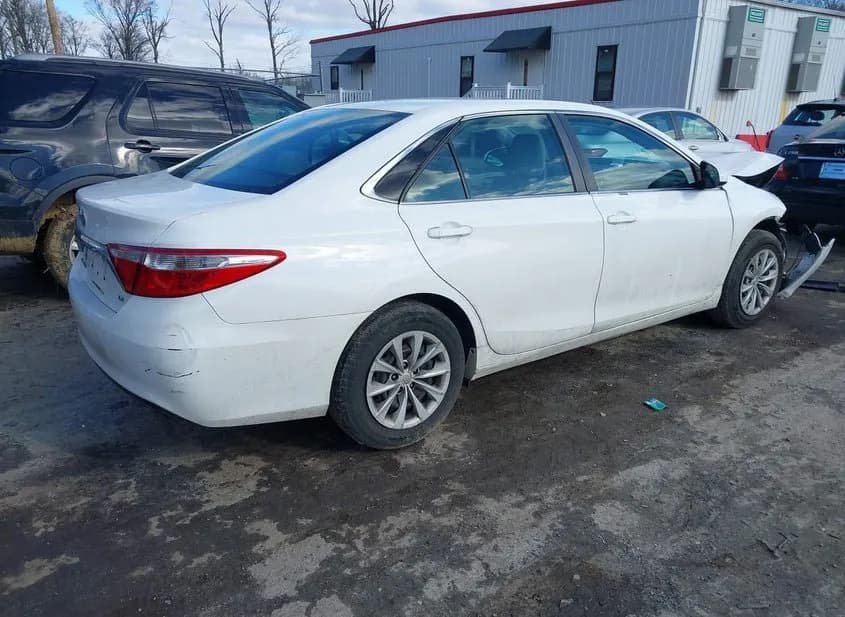 2016 TOYOTA Camry Used VIN 4T4BF1FK9GR584442 – photo 16 2016 TOYOTA Camry Used VIN 4T4BF1FK9GR584442 – photo 16