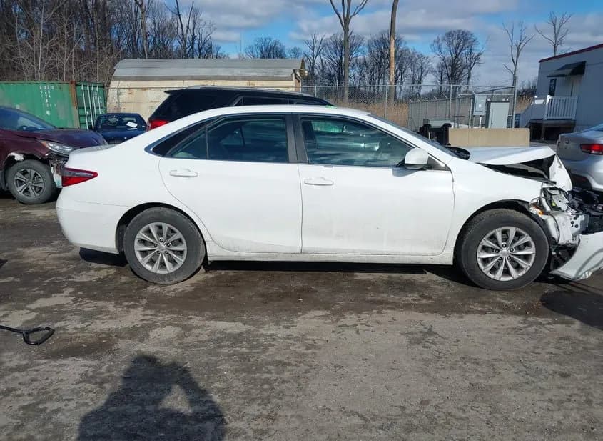 2016 TOYOTA Camry Used VIN 4T4BF1FK9GR584442 – photo 19 2016 TOYOTA Camry Used VIN 4T4BF1FK9GR584442 – photo 19