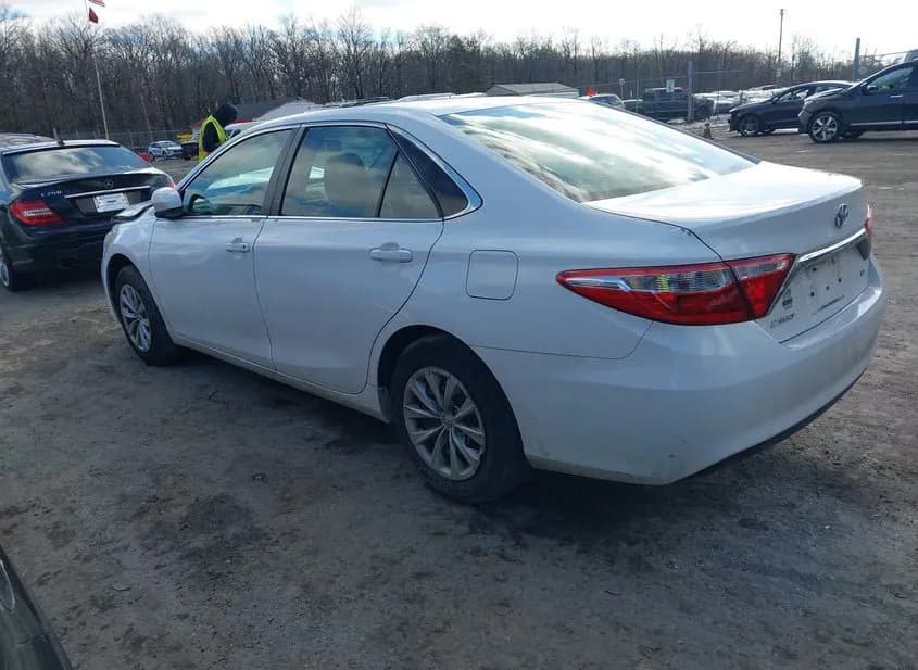 2016 TOYOTA Camry Used VIN 4T4BF1FK9GR584442 – photo 21 2016 TOYOTA Camry Used VIN 4T4BF1FK9GR584442 – photo 21