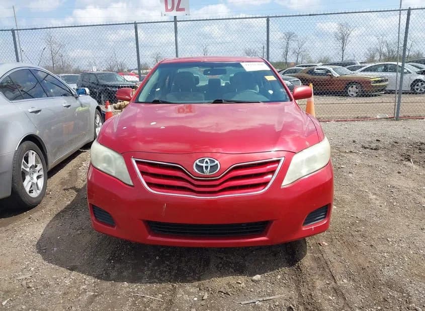 2011 TOYOTA Camry Used VIN 4T4BF3EK3BR112632 – trunk area 2011 TOYOTA Camry Used VIN 4T4BF3EK3BR112632 – trunk area