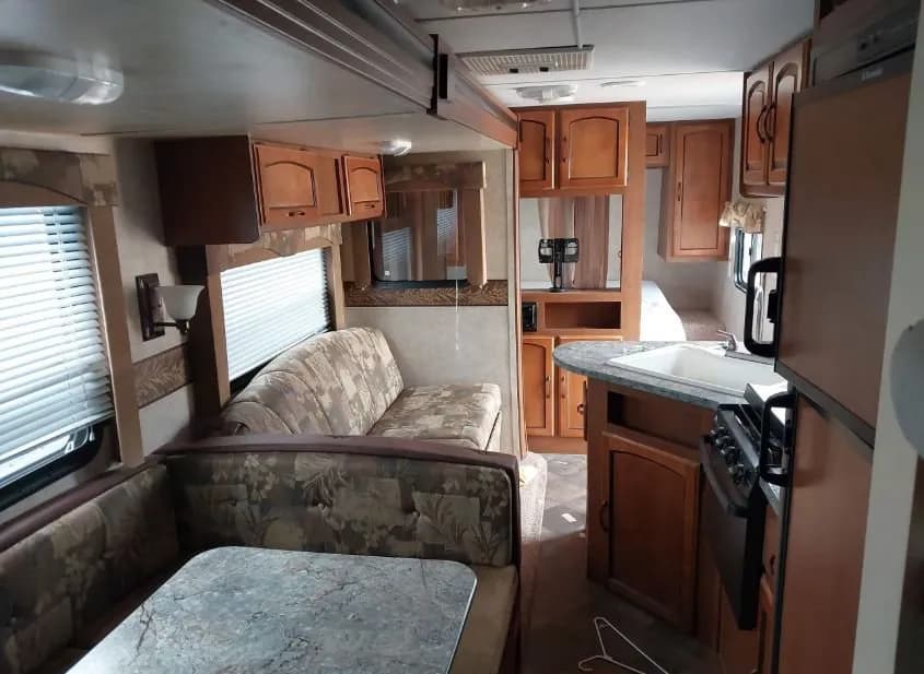 2012 KEYSTONE Keystone Used VIN 4YDT2672XC3150778 – exterior detail 2012 KEYSTONE Keystone Used VIN 4YDT2672XC3150778 – exterior detail