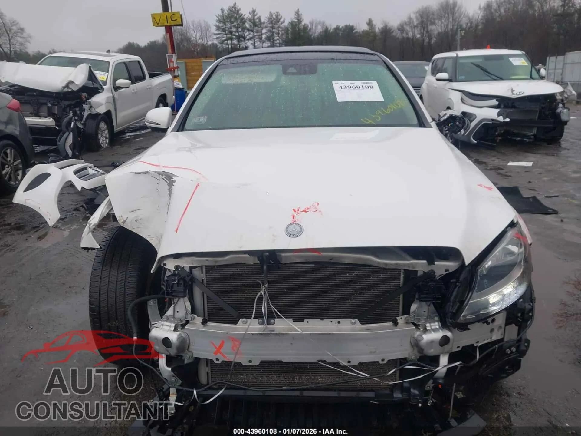2017 MERCEDES-BENZ C 300 Damaged VIN 55SWF4KB7HU206023 – photo 13 2017 MERCEDES-BENZ C 300 Damaged VIN 55SWF4KB7HU206023 – photo 13