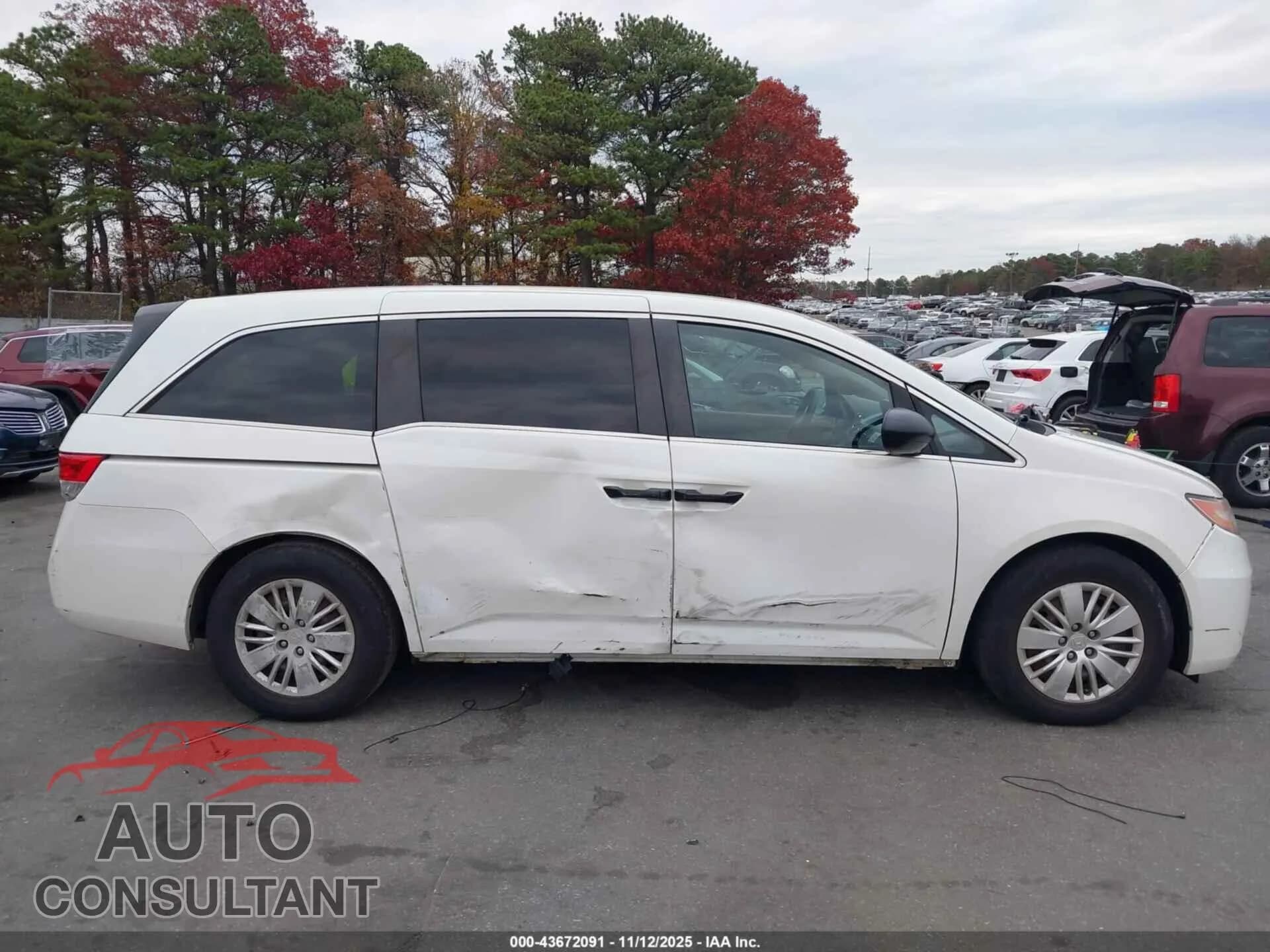 2014 HONDA ODYSSEY Damaged VIN 5FNRL5H2XEB003093 – engine bay 2014 HONDA ODYSSEY Damaged VIN 5FNRL5H2XEB003093 – engine bay