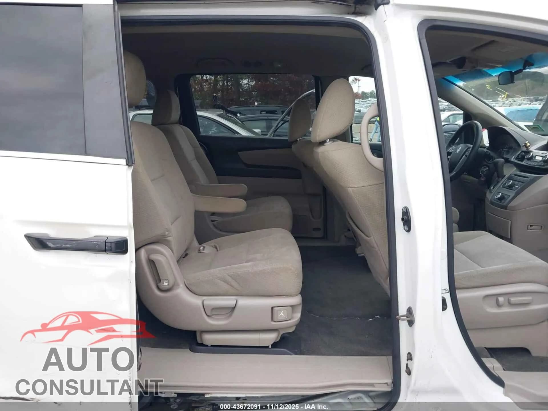 2014 HONDA ODYSSEY Damaged VIN 5FNRL5H2XEB003093 – undercarriage 2014 HONDA ODYSSEY Damaged VIN 5FNRL5H2XEB003093 – undercarriage