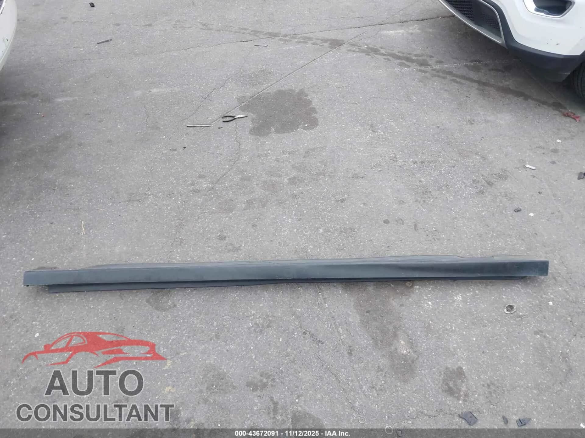 2014 HONDA ODYSSEY Damaged VIN 5FNRL5H2XEB003093 – photo 12 2014 HONDA ODYSSEY Damaged VIN 5FNRL5H2XEB003093 – photo 12