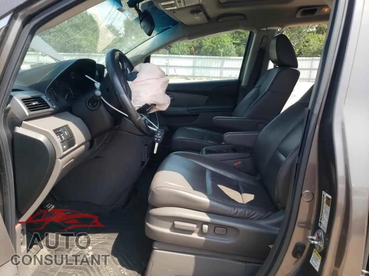 2011 HONDA All Models Damaged VIN 5FNRL5H64BB045726 – exterior detail 2011 HONDA All Models Damaged VIN 5FNRL5H64BB045726 – exterior detail