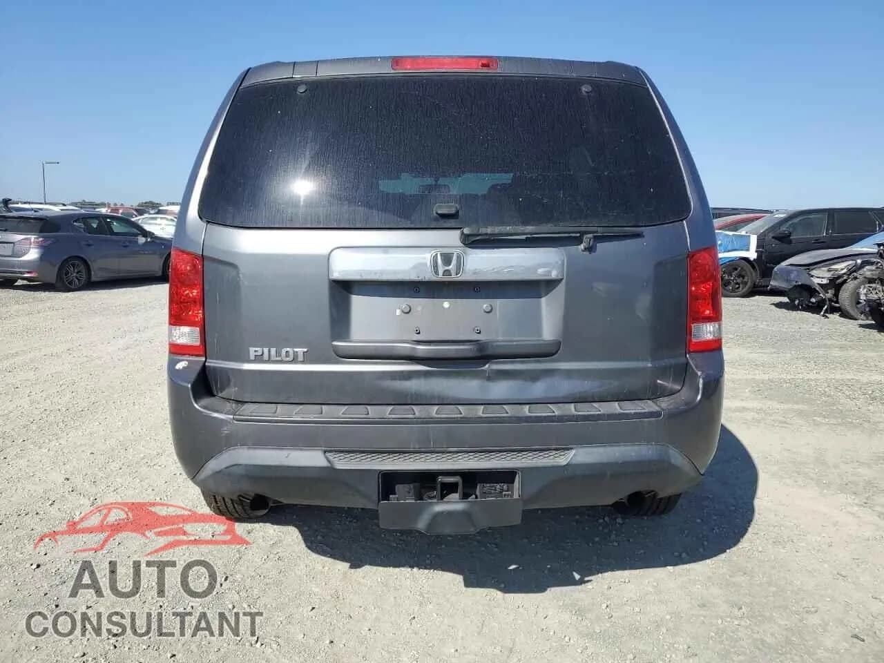 2013 HONDA PILOT Damaged VIN 5FNYF3H29DB026158 – engine bay 2013 HONDA PILOT Damaged VIN 5FNYF3H29DB026158 – engine bay