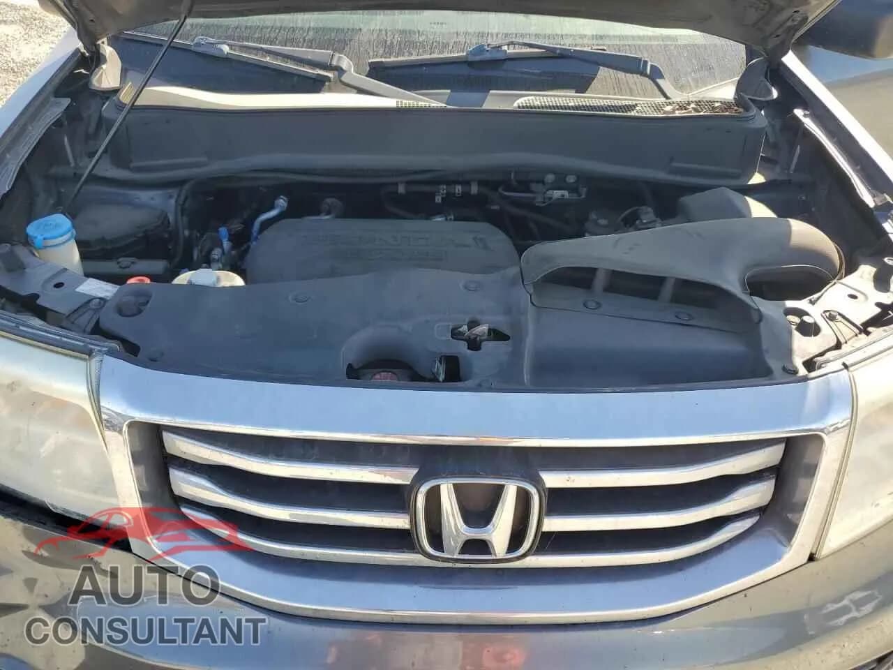 2013 HONDA PILOT Damaged VIN 5FNYF3H29DB026158 – photo 12 2013 HONDA PILOT Damaged VIN 5FNYF3H29DB026158 – photo 12