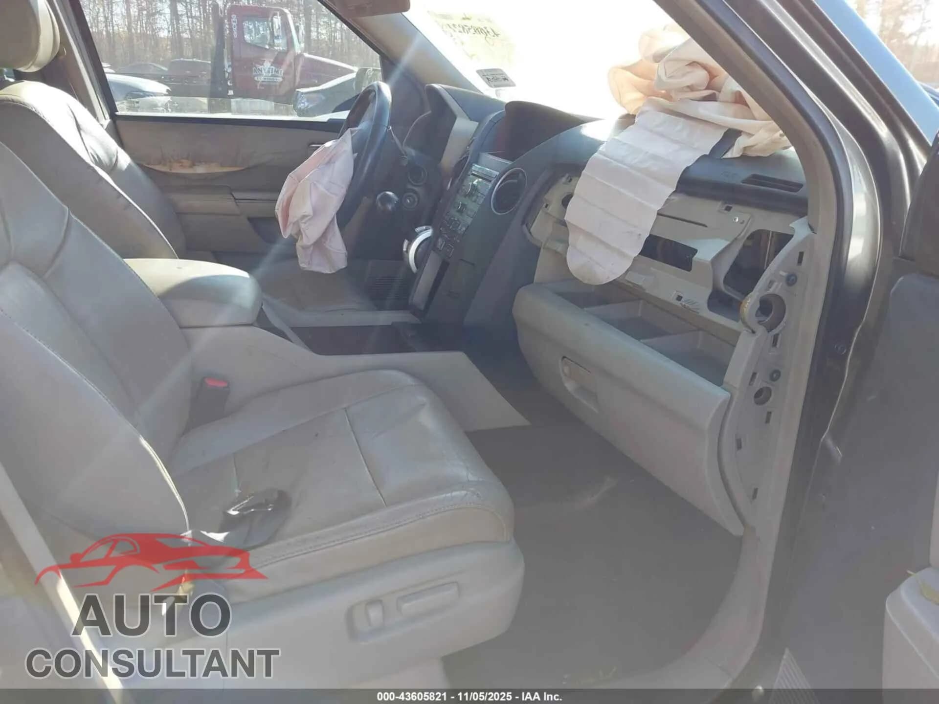 2009 HONDA PILOT Damaged VIN 5FNYF48569B000981 – interior seats 2009 HONDA PILOT Damaged VIN 5FNYF48569B000981 – interior seats