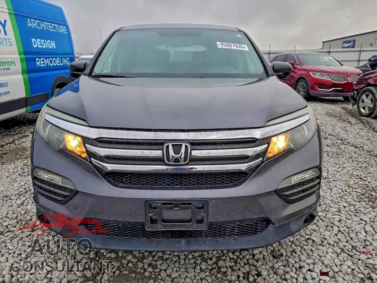 2017 HONDA PILOT Damaged VIN 5FNYF6H16HB049587 – interior seats 2017 HONDA PILOT Damaged VIN 5FNYF6H16HB049587 – interior seats