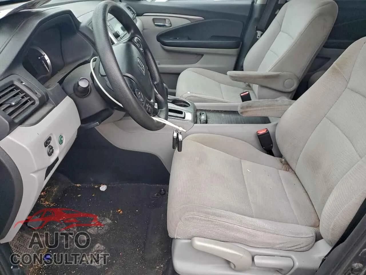 2017 HONDA PILOT Damaged VIN 5FNYF6H16HB049587 – exterior detail 2017 HONDA PILOT Damaged VIN 5FNYF6H16HB049587 – exterior detail