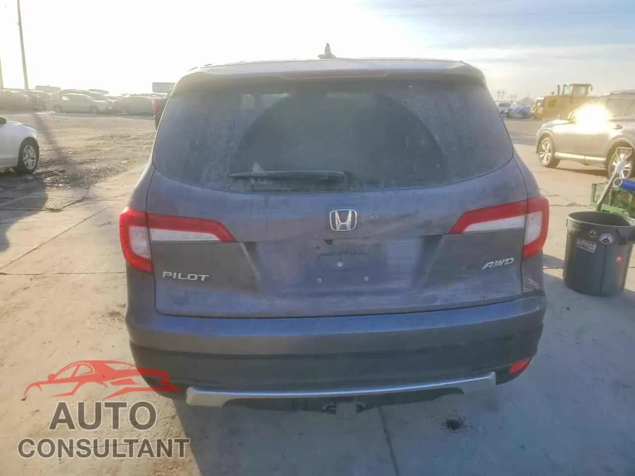 2019 HONDA PILOT Damaged VIN 5FNYF6H41KB028311 – engine bay 2019 HONDA PILOT Damaged VIN 5FNYF6H41KB028311 – engine bay