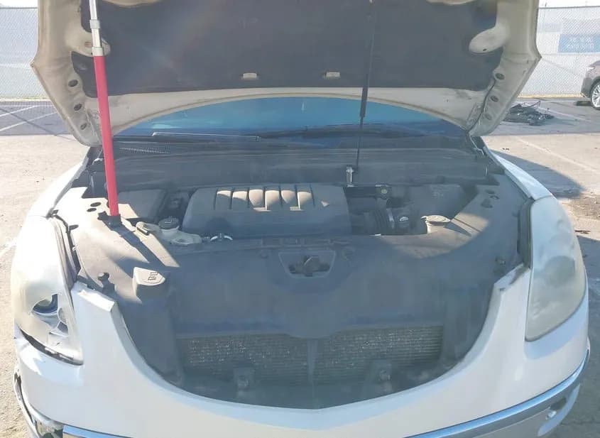 2008 BUICK Enclave Used VIN 5GAEV23738J284002 – engine bay 2008 BUICK Enclave Used VIN 5GAEV23738J284002 – engine bay