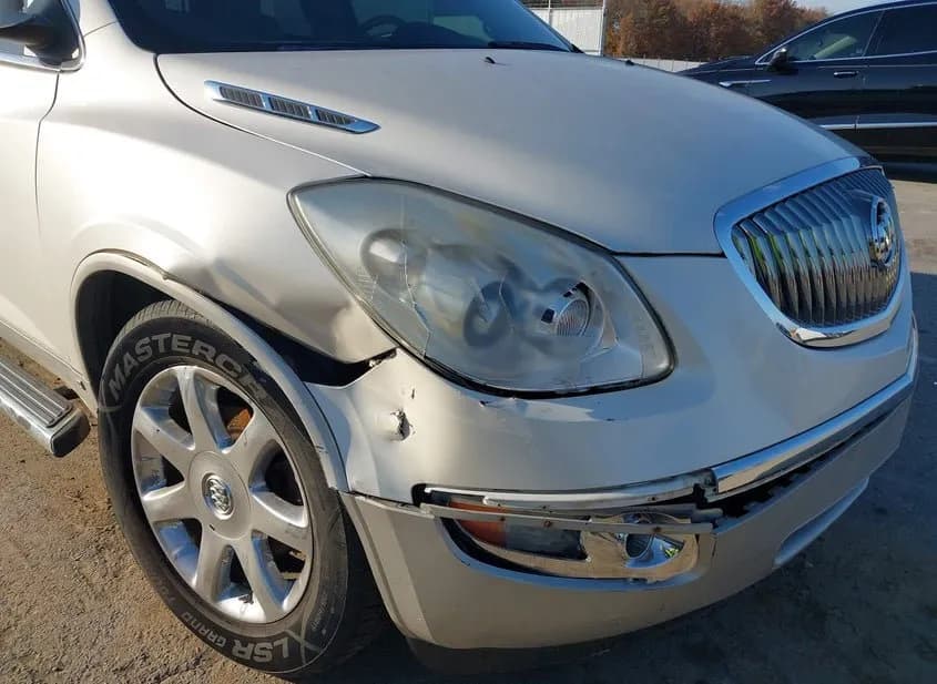 2008 BUICK Enclave Used VIN 5GAEV23738J284002 – exterior detail 2008 BUICK Enclave Used VIN 5GAEV23738J284002 – exterior detail