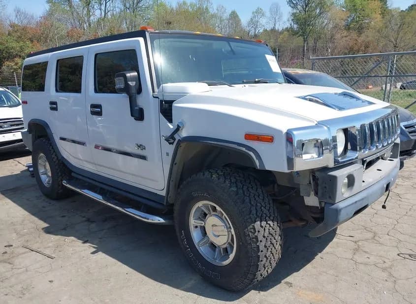2006 HUMMER H2 Used VIN 5GRGN23U06H116530 – engine bay 2006 HUMMER H2 Used VIN 5GRGN23U06H116530 – engine bay