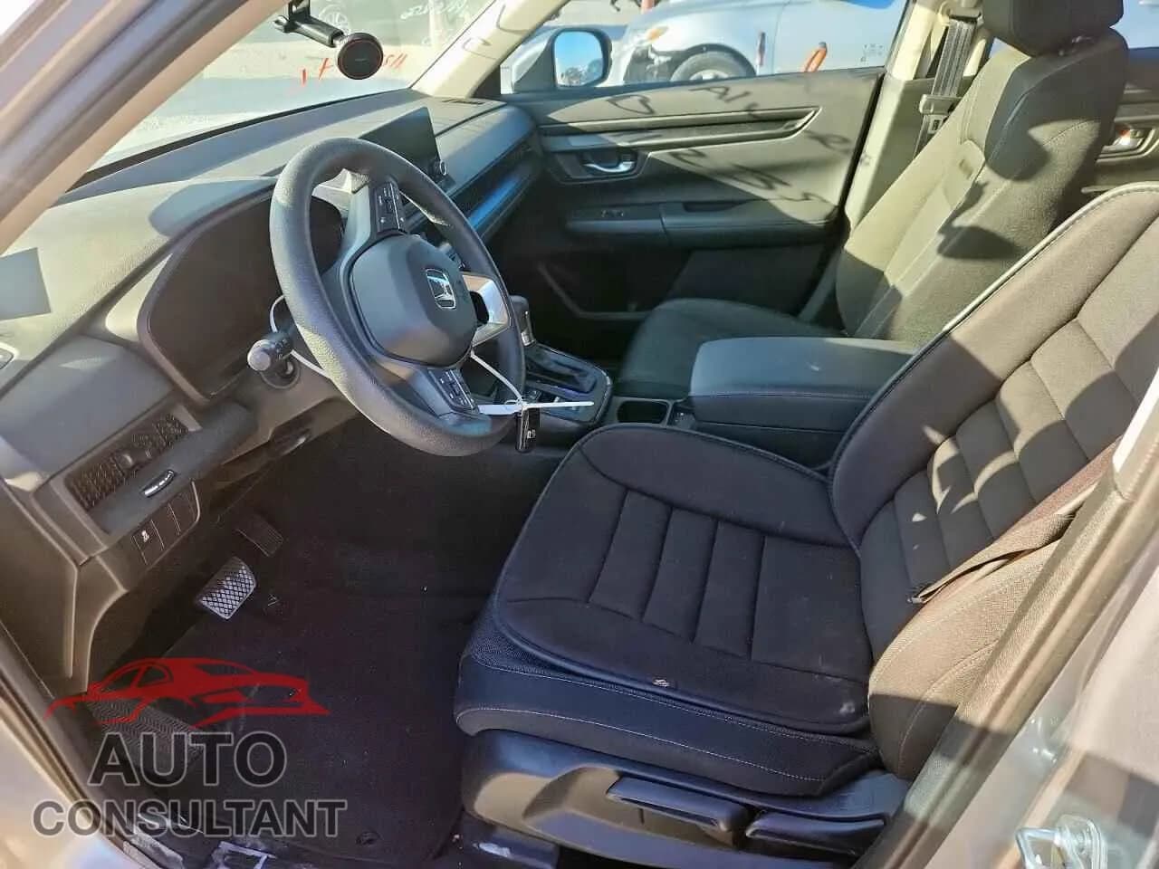 2023 HONDA CRV Damaged VIN 5J6RS3H23PL002160 – exterior detail 2023 HONDA CRV Damaged VIN 5J6RS3H23PL002160 – exterior detail