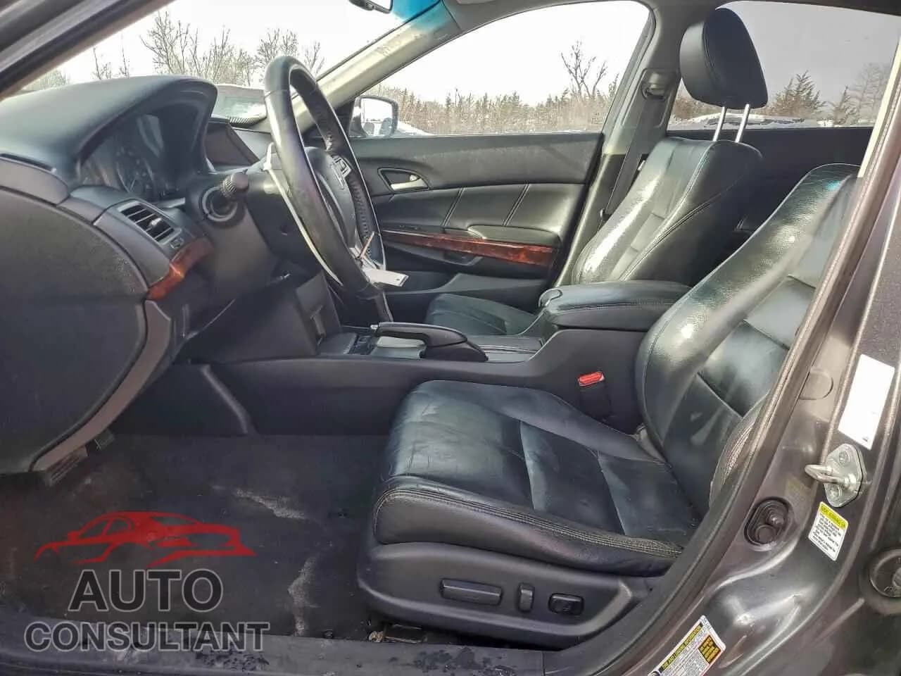 2010 HONDA ACCORD Damaged VIN 5J6TF2H58AL016237 – exterior detail 2010 HONDA ACCORD Damaged VIN 5J6TF2H58AL016237 – exterior detail