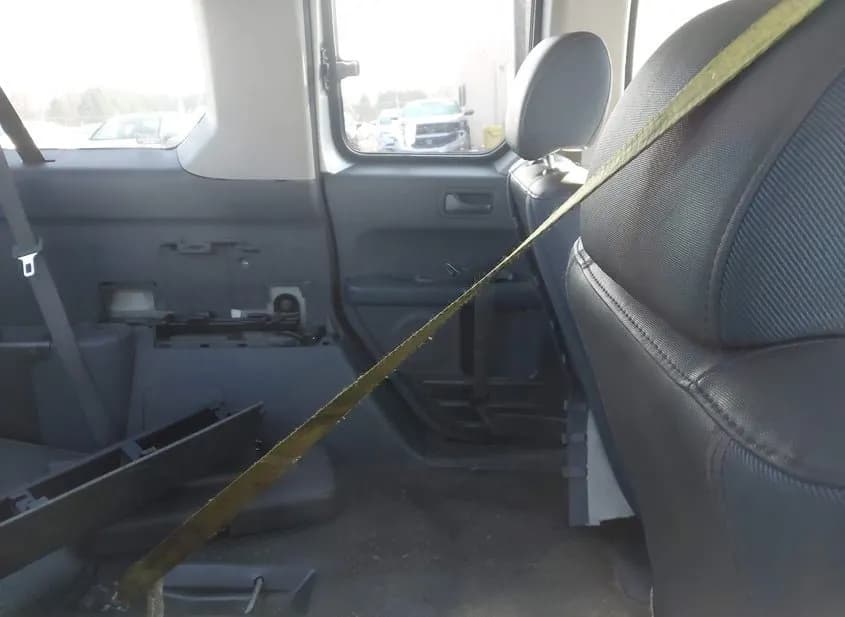 2005 HONDA Element Used VIN 5J6YH28635L029959 – side profile 2005 HONDA Element Used VIN 5J6YH28635L029959 – side profile